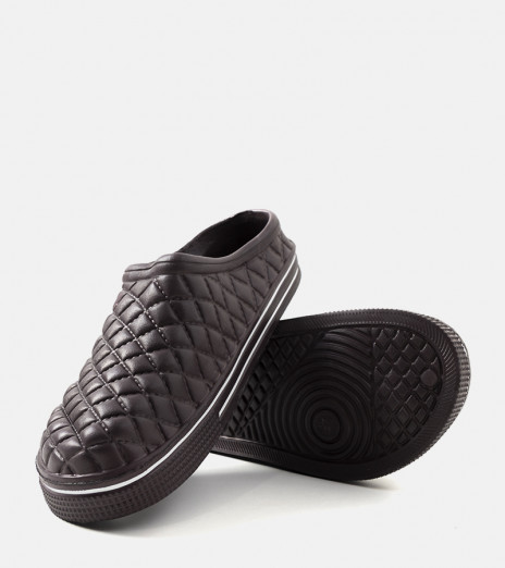 Hnědé pánské žabky crocs Caltare