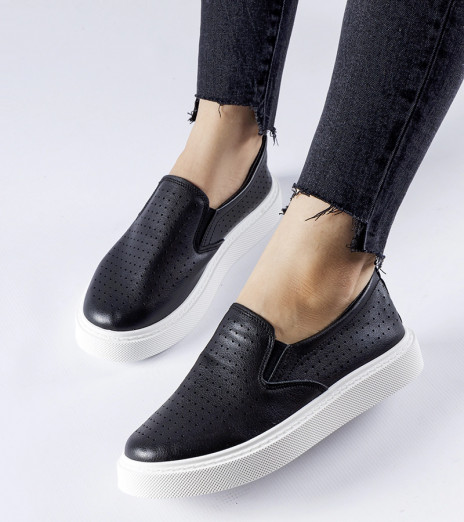 Černé slip-on tenisky Codiponte